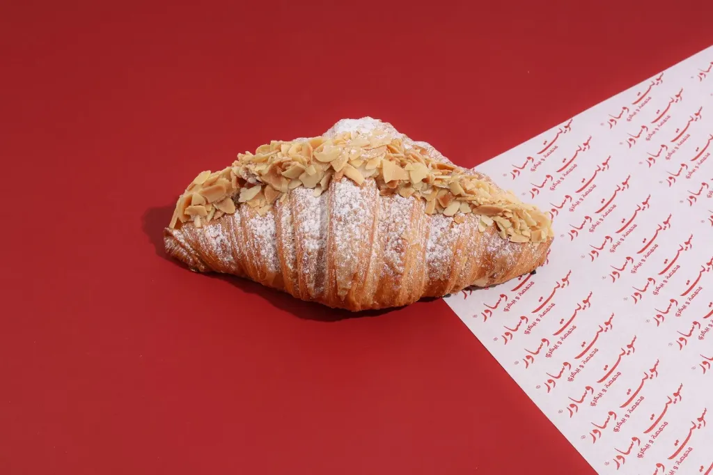 Croissant Almond-code4